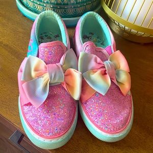New Jojo Siwa bow shoes